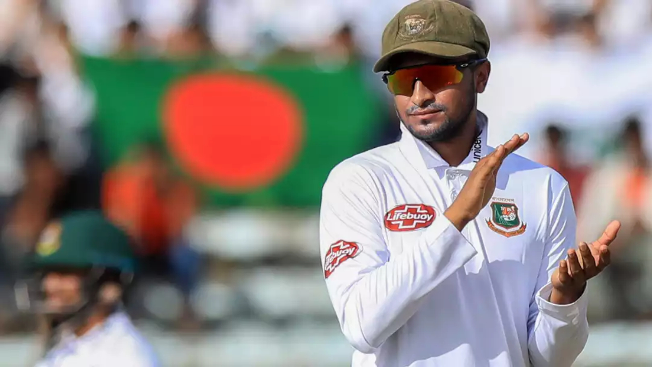 টেস্টে ফিরলেন সাকিব